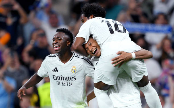 Real Madrid đánh bại Espanyol 4-1 ở vòng 6 La Liga